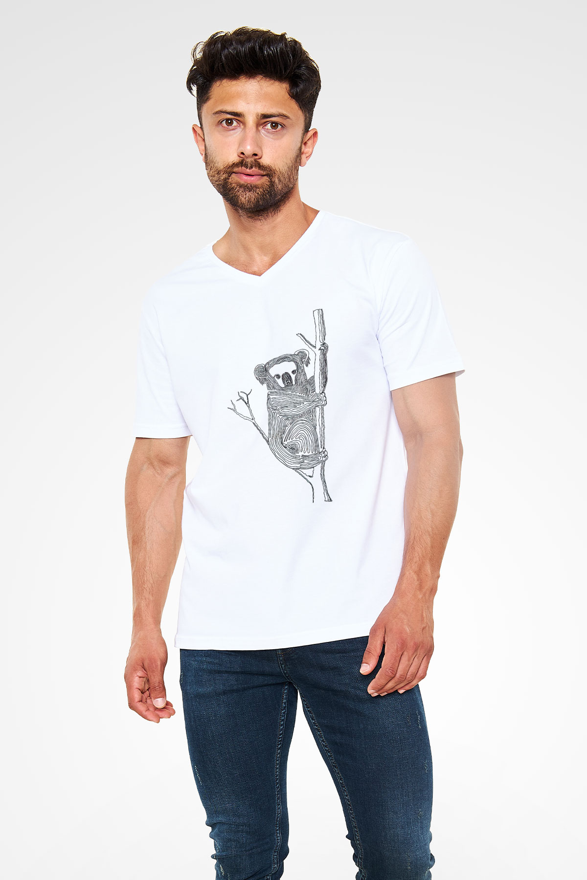 Koala Baskılı Beyaz Unisex V Yaka Tişört - Tshirt