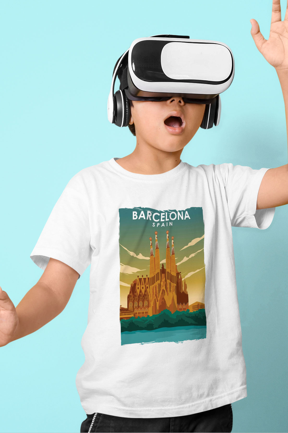 La Sagrada Familia Beyaz Unisex Çocuk Tişört