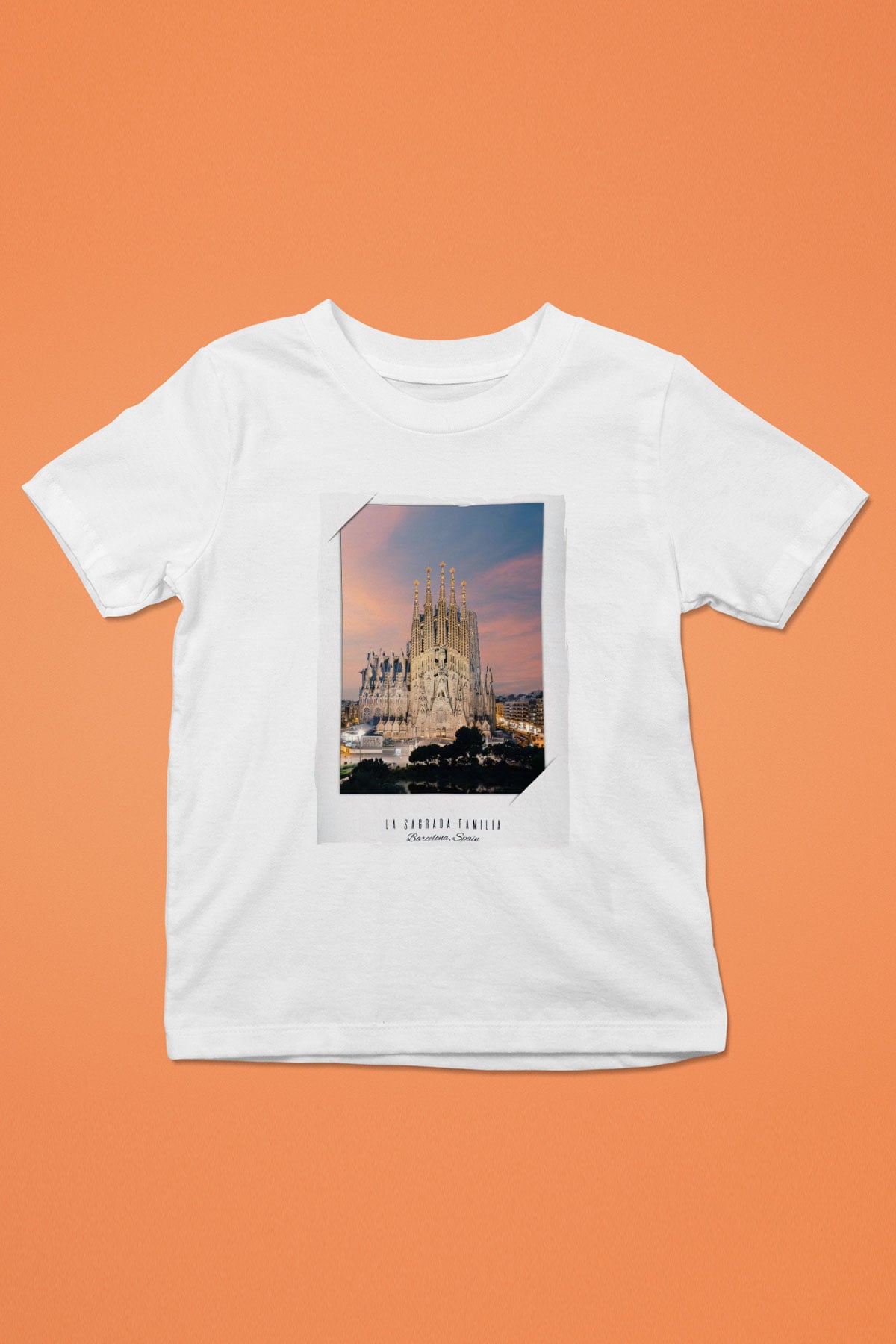 La Sagrada Familia Beyaz Unisex Çocuk Tişört