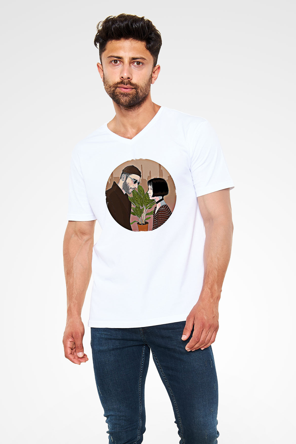 Leon Baskılı Beyaz Unisex V Yaka Tişört - Tshirt