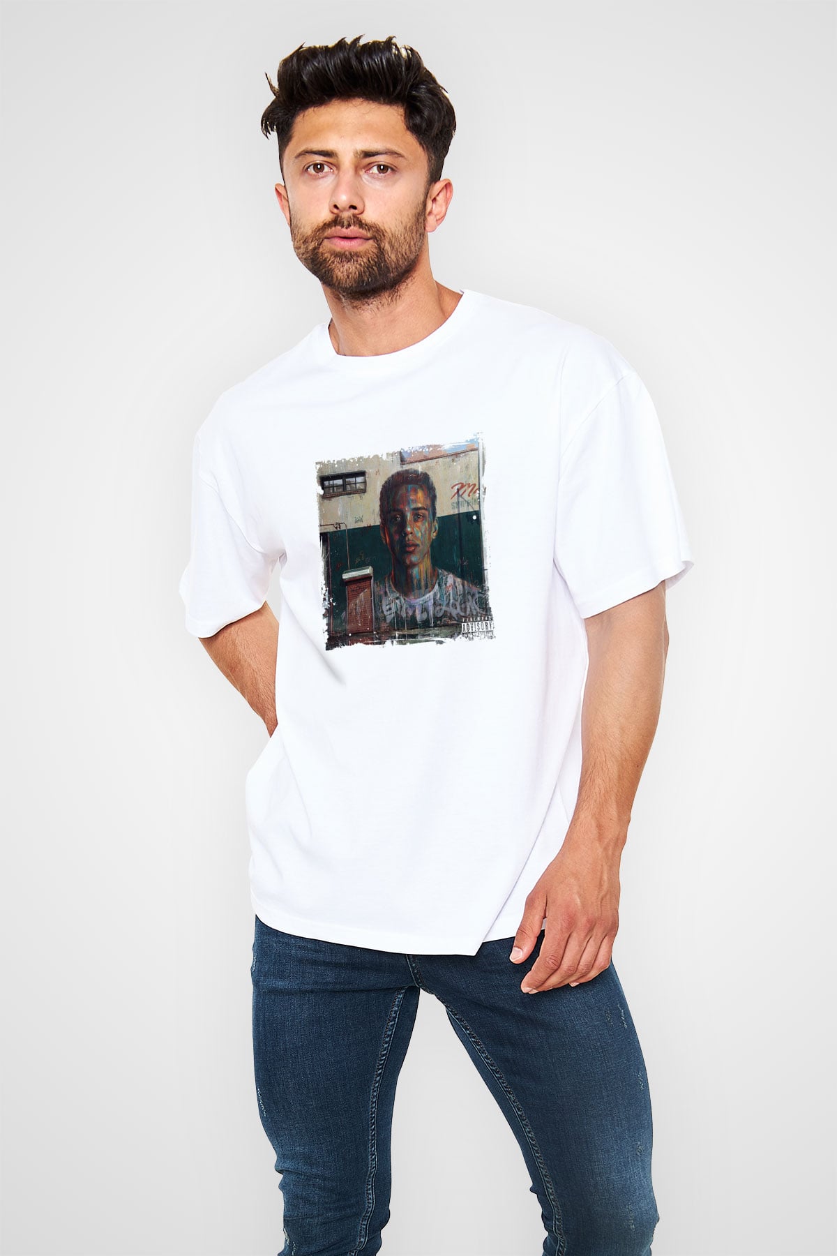 Logic Baskılı Oversize Beyaz Tişört