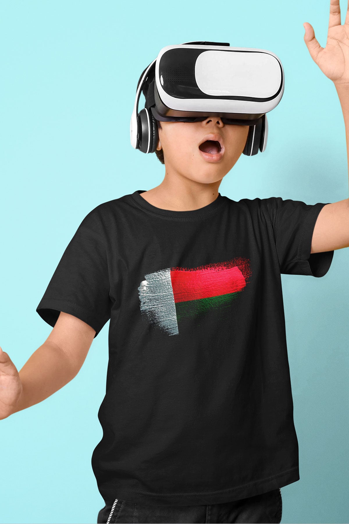 Madagaskar - Madagascar Bayrağı Baskılı Unisex Siyah Çocuk Tişörtü