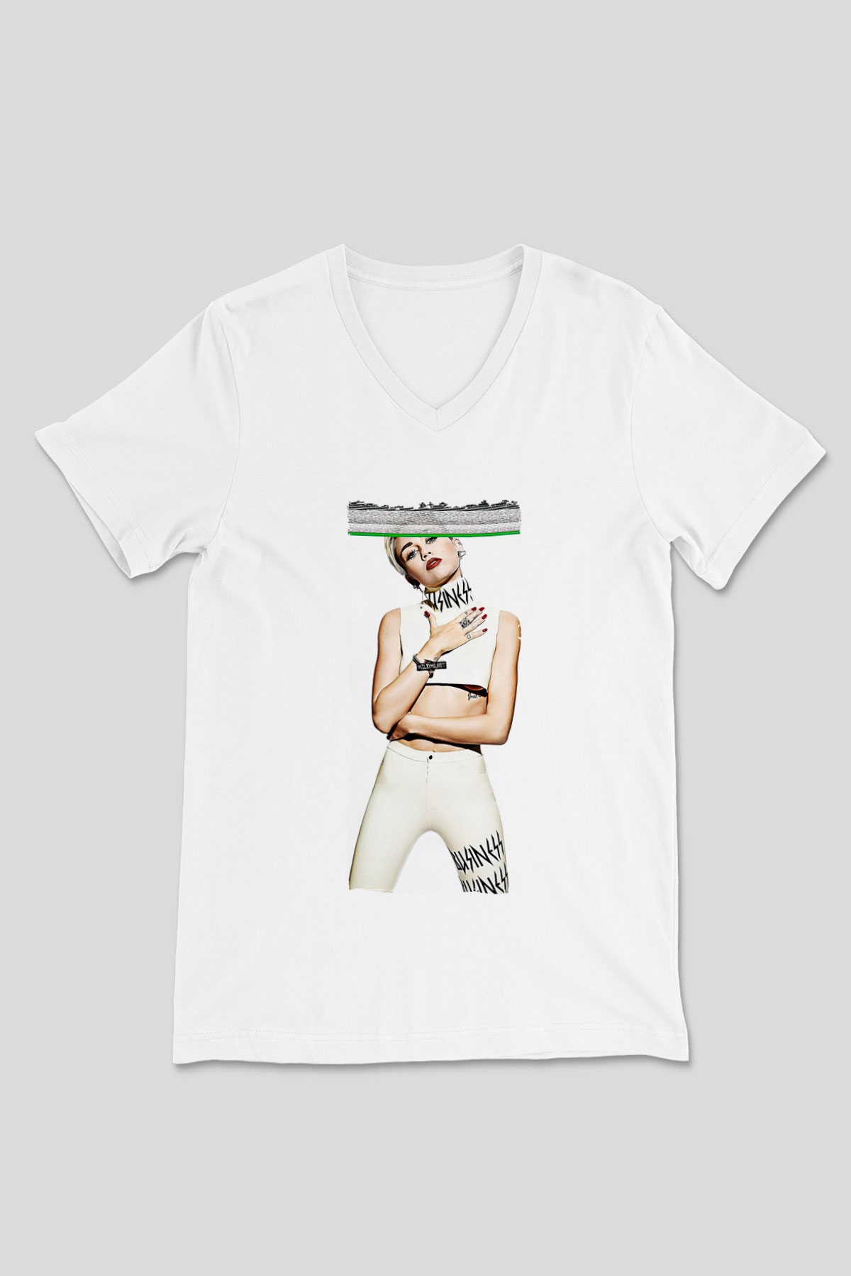 Miley Cyrus Baskılı Beyaz Unisex V Yaka Tişört - Tshirt