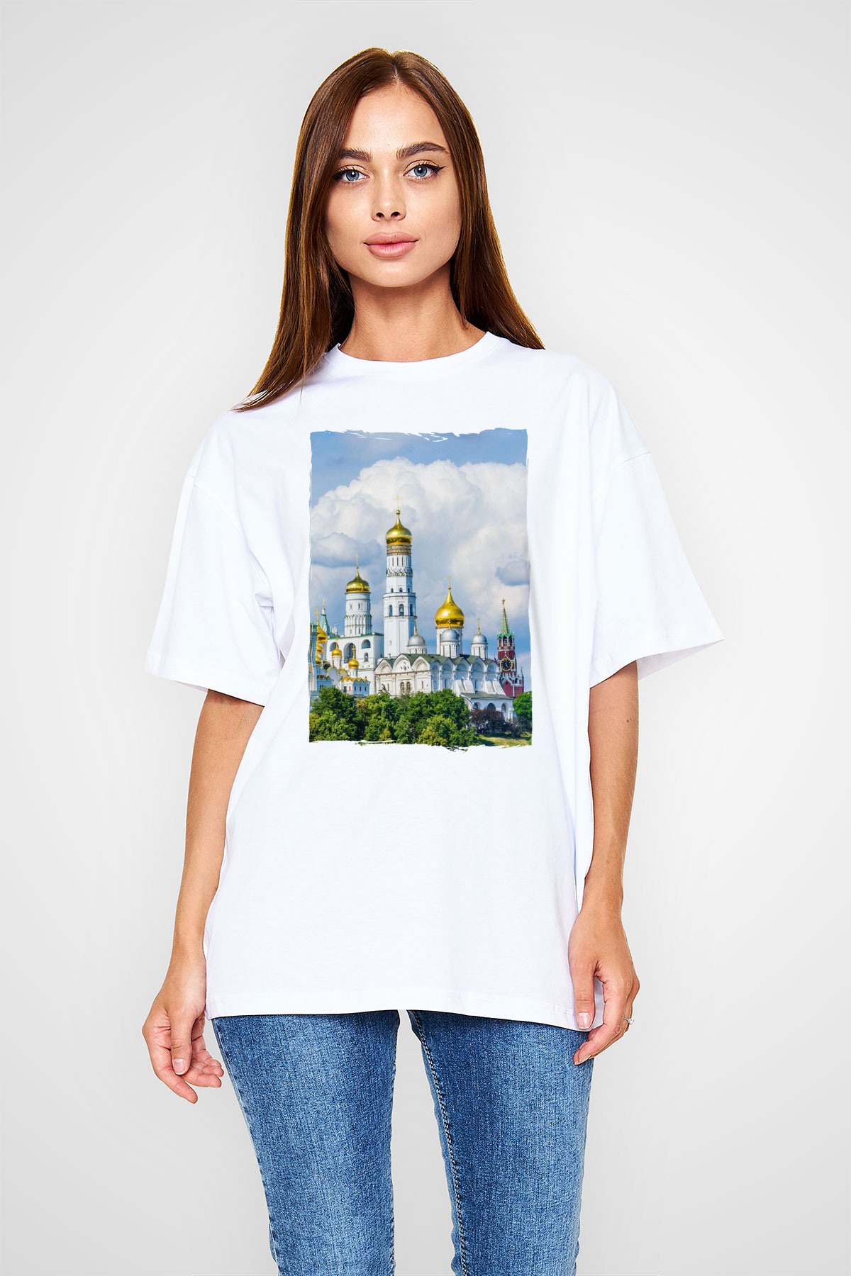 Moskova Kremlini Beyaz Oversize Tişört Oversize T-shirt - TişörtFabrikası