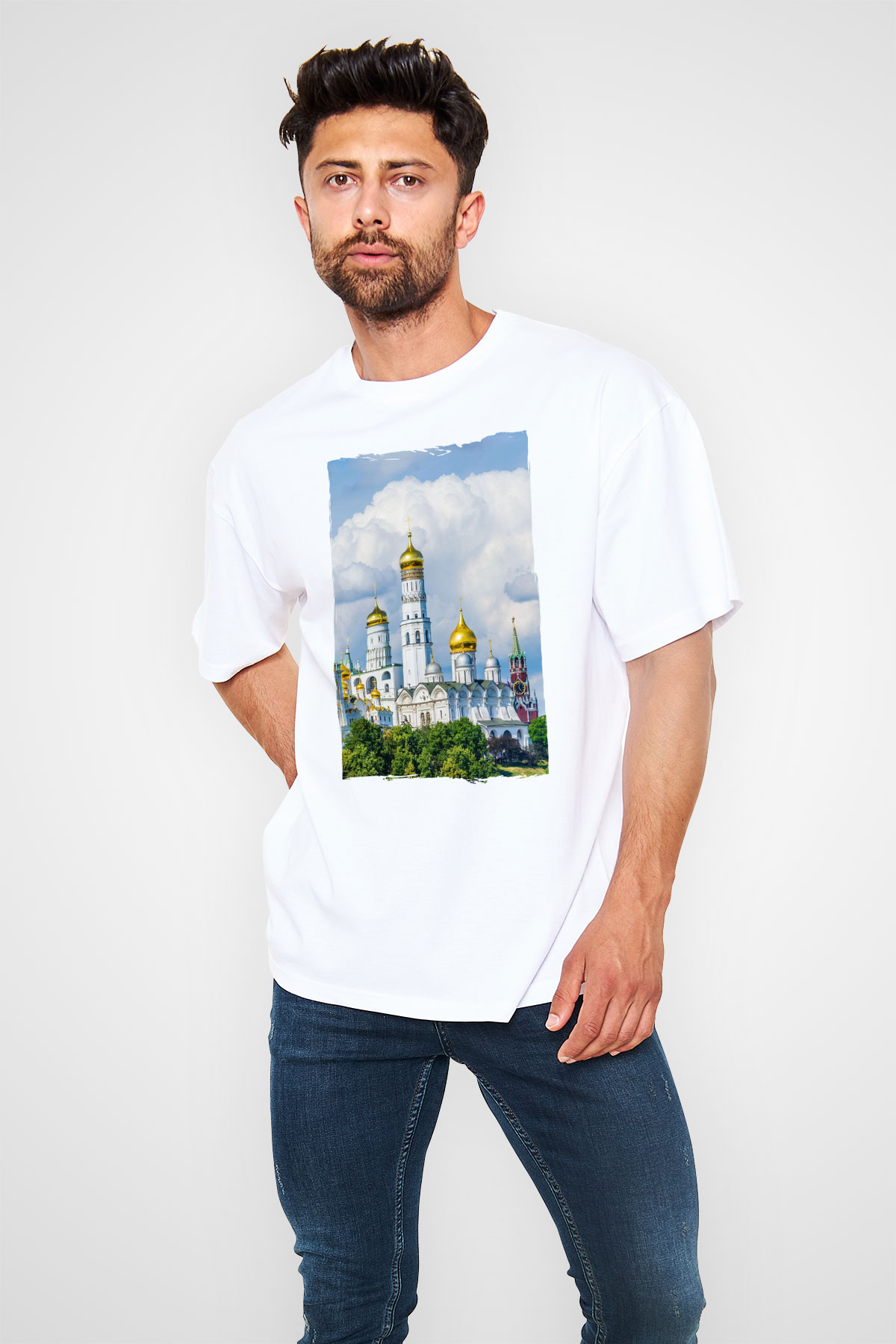 Moskova Kremlini Beyaz Oversize Tişört Oversize T-shirt - TişörtFabrikası