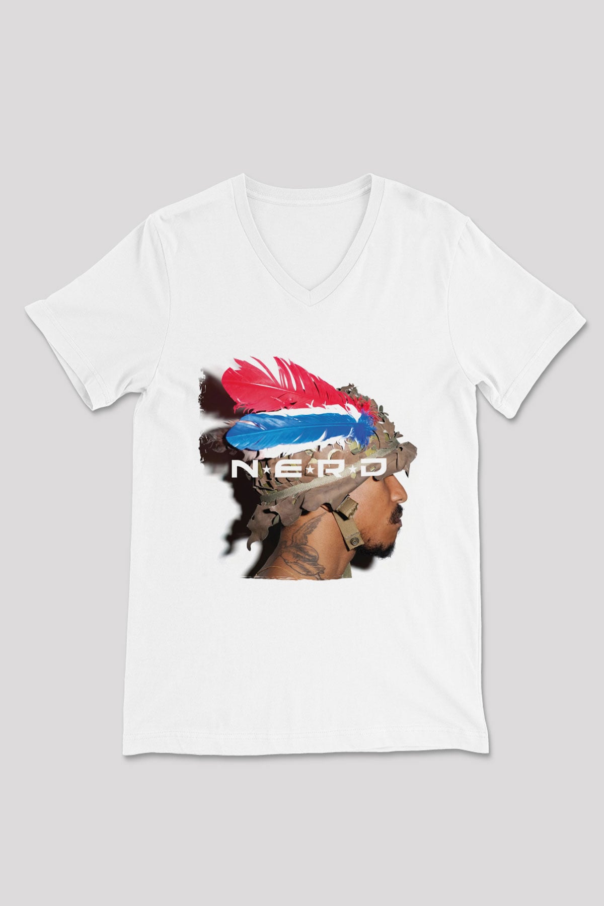 N.E.R.D Beyaz Unisex V Yaka Tişört