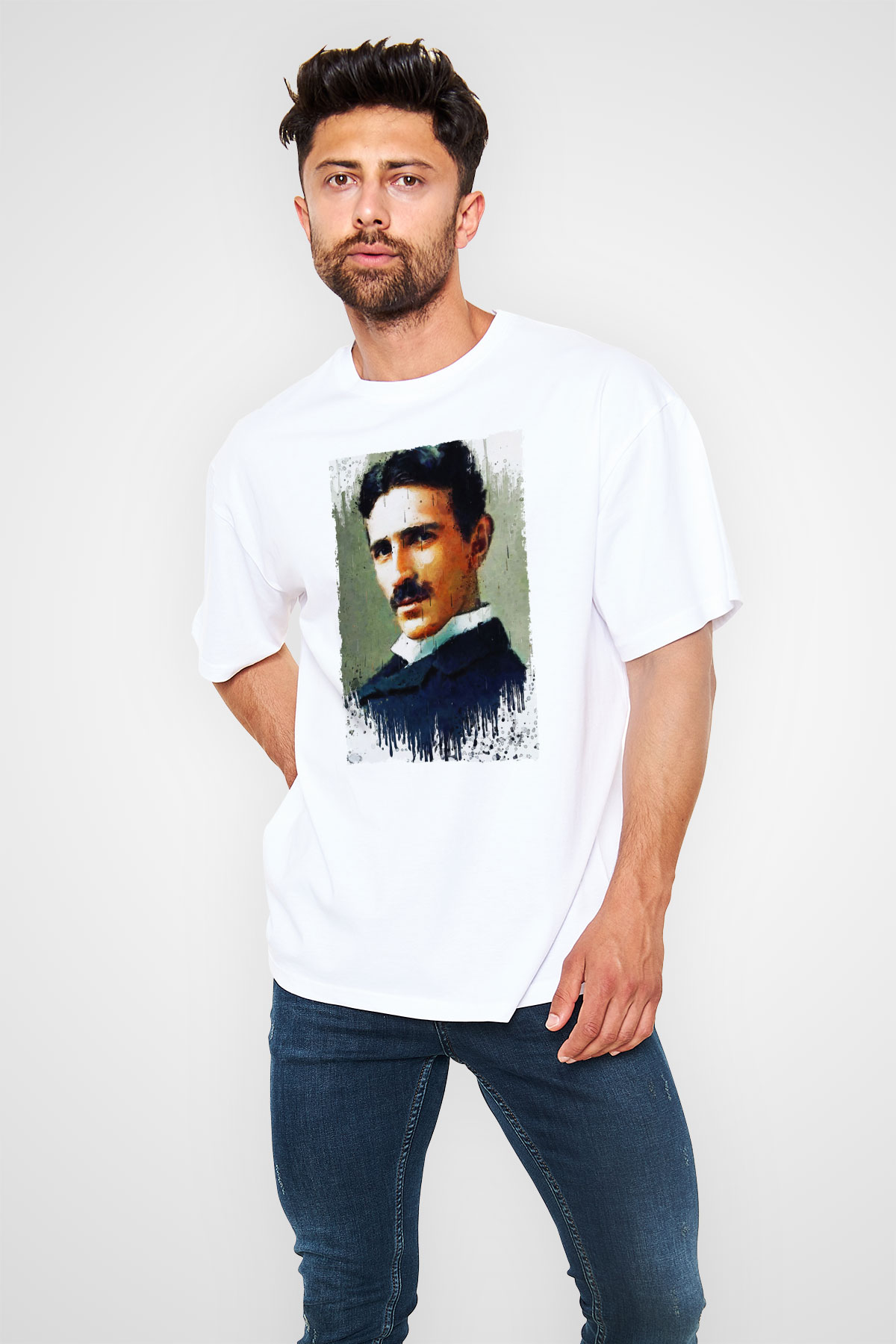 Nikola Tesla Renkli Portre Baskılı Unisex Oversize Beyaz Tişört - Tshirt