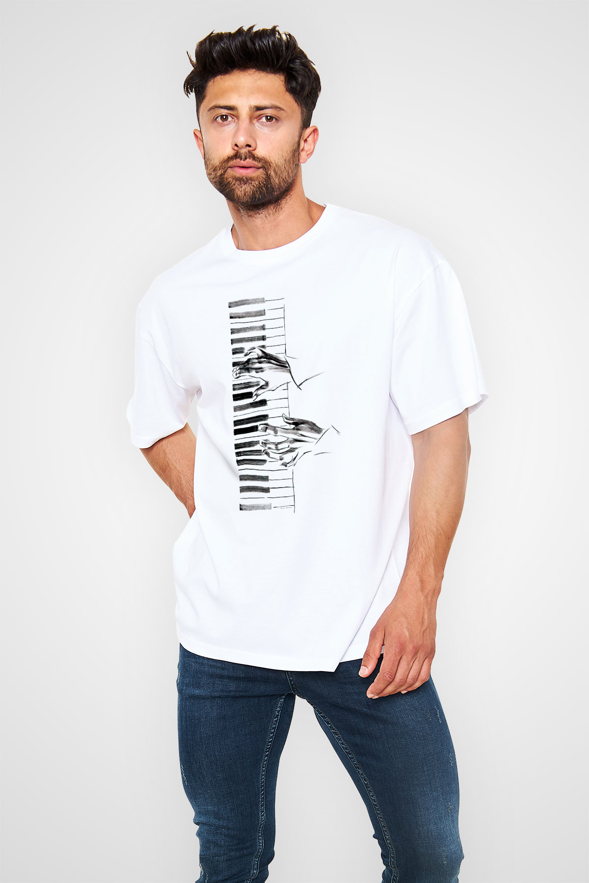 Piyanist Beyaz Oversize Tişört Oversize T-shirt - TişörtFabrikası