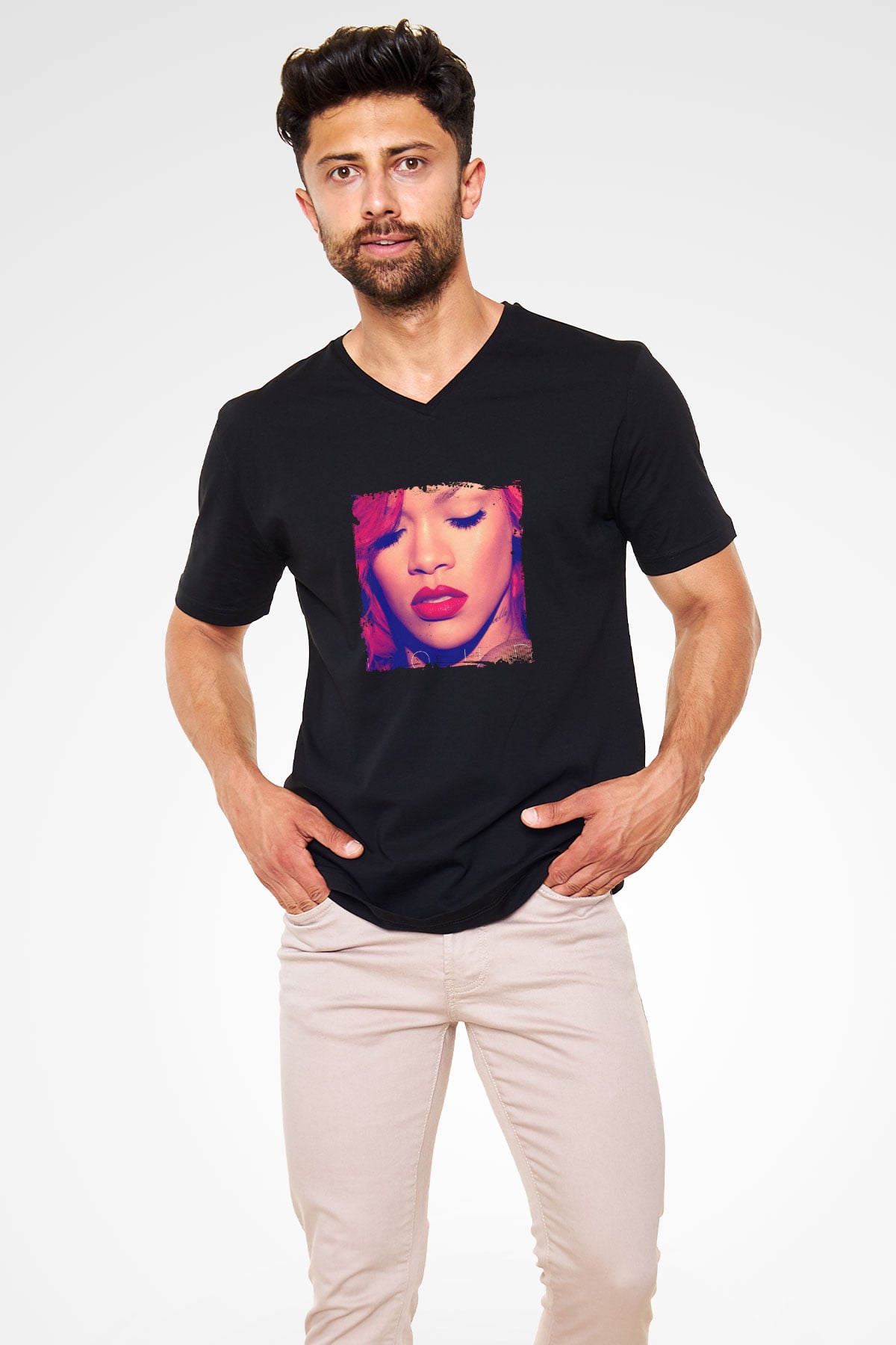 Rihanna Baskılı Unisex Siyah V Yaka Tişört