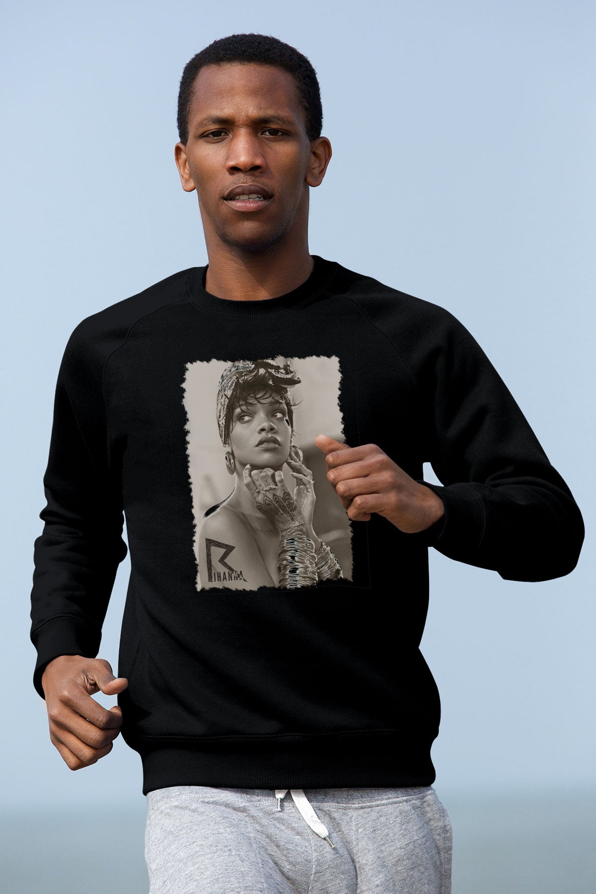 Rihanna Siyah Unisex Sweatshirt
