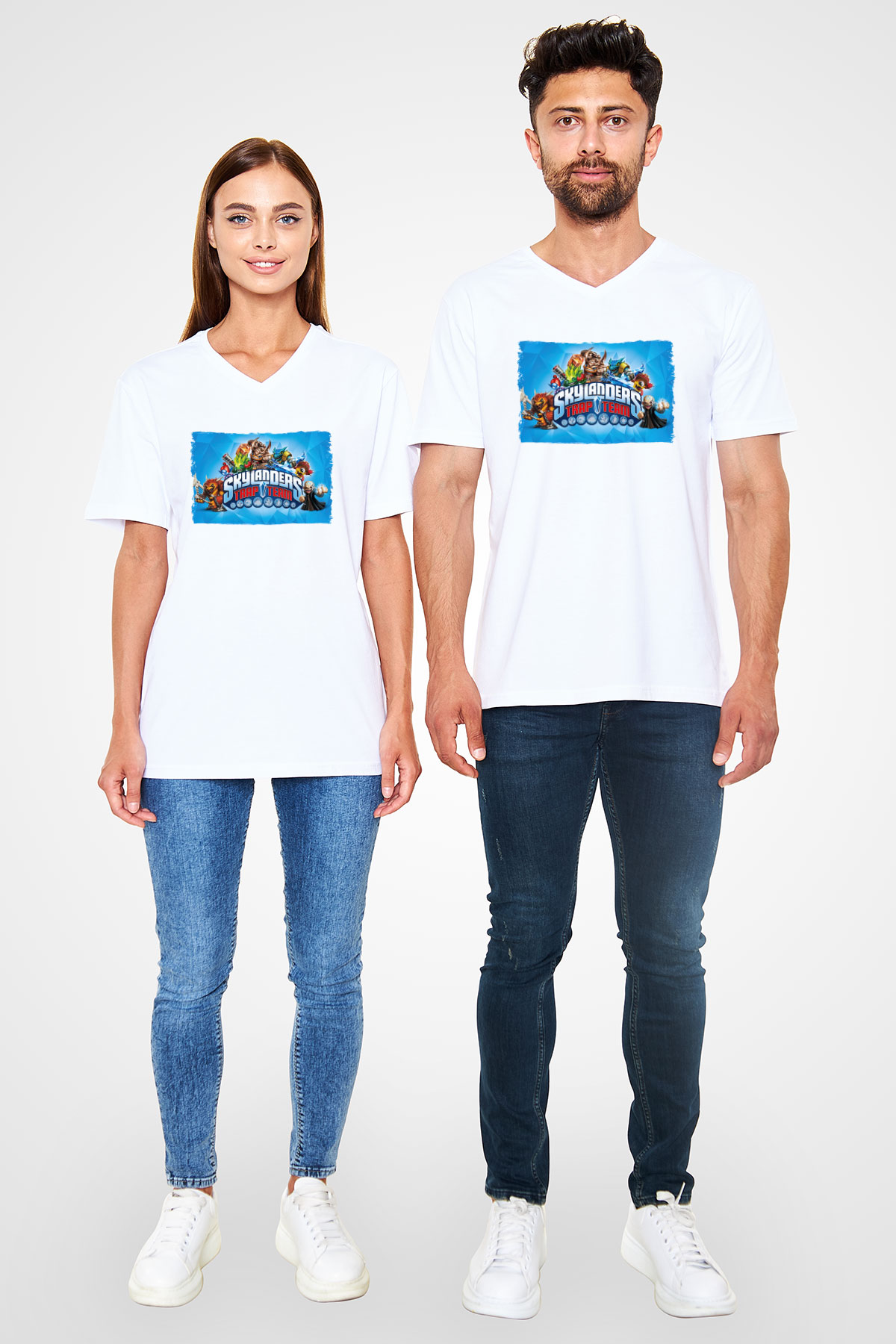 Skylanders Beyaz Unisex V Yaka Tişört