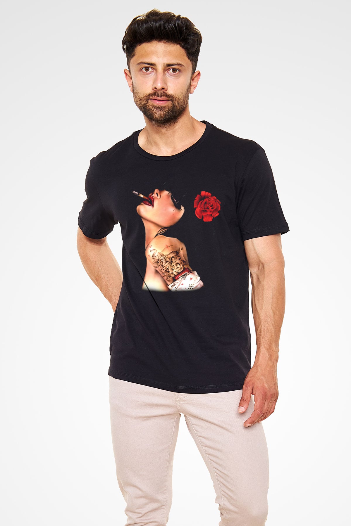 Sigara İçen Çingene Baskılı Unisex Siyah Tişört