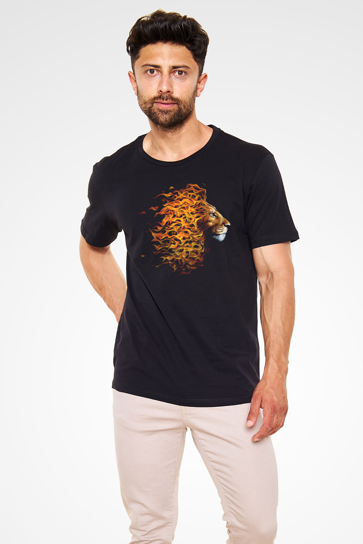 Ateşten Yeleli Aslan Baskılı Unisex Siyah Tişört