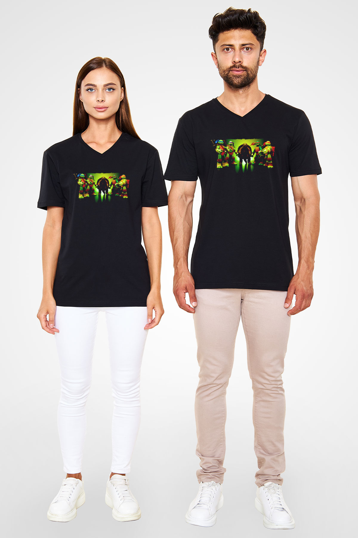 Teenage Mutant Ninja Turtles Ninja Kaplumbağalar Siyah Unisex  V Yaka Tişört