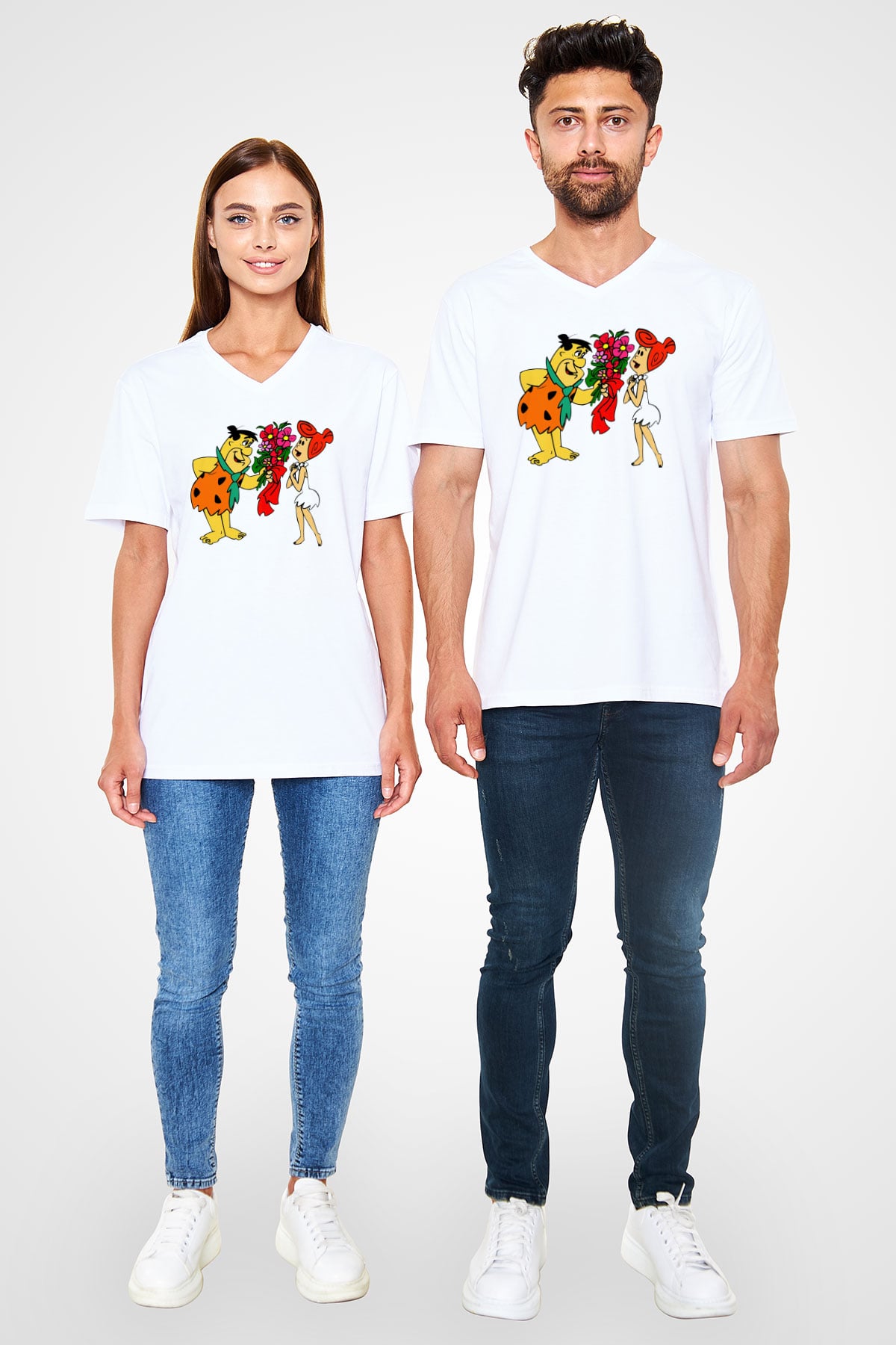 The Flintstones Taş Devri Beyaz Unisex  V Yaka Tişört