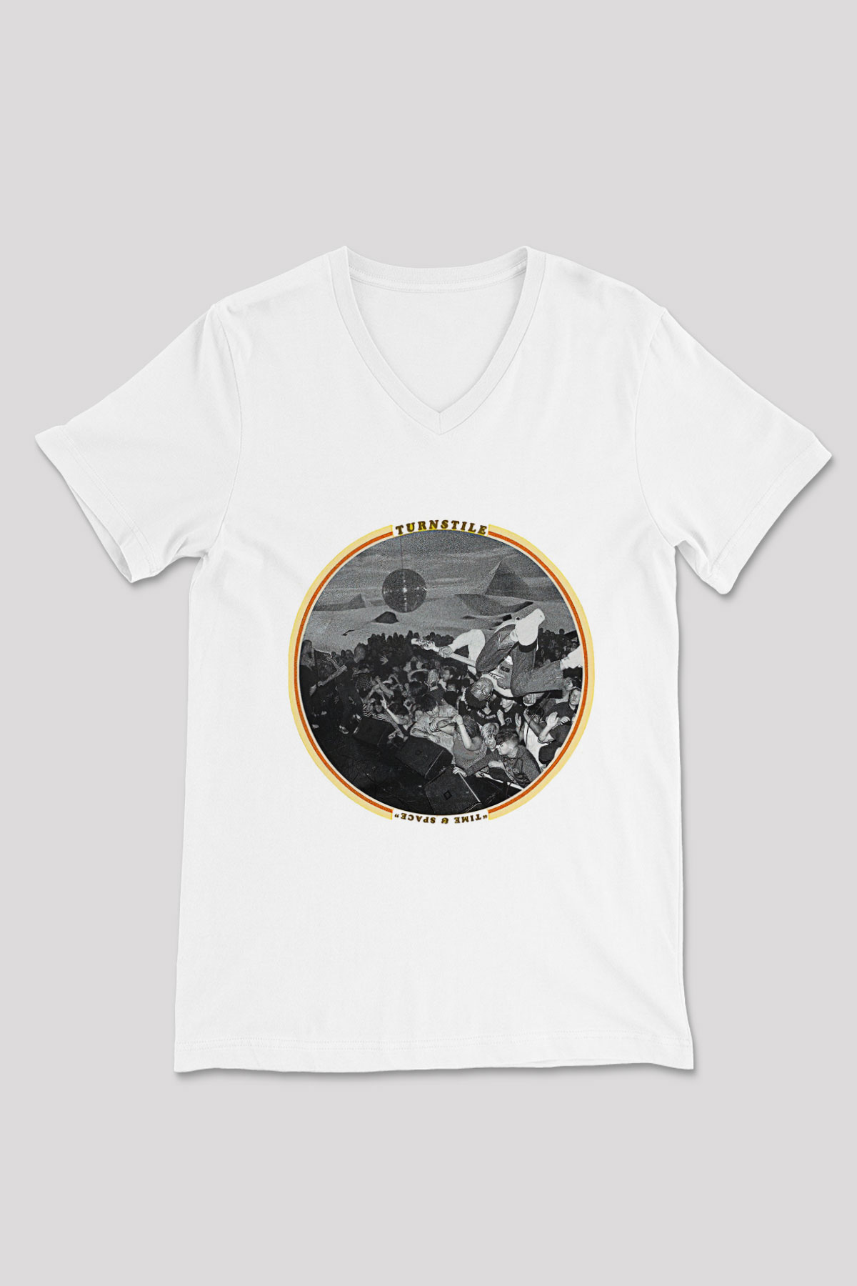 Turnstile Baskılı Beyaz Unisex V Yaka Tişört - Tshirt