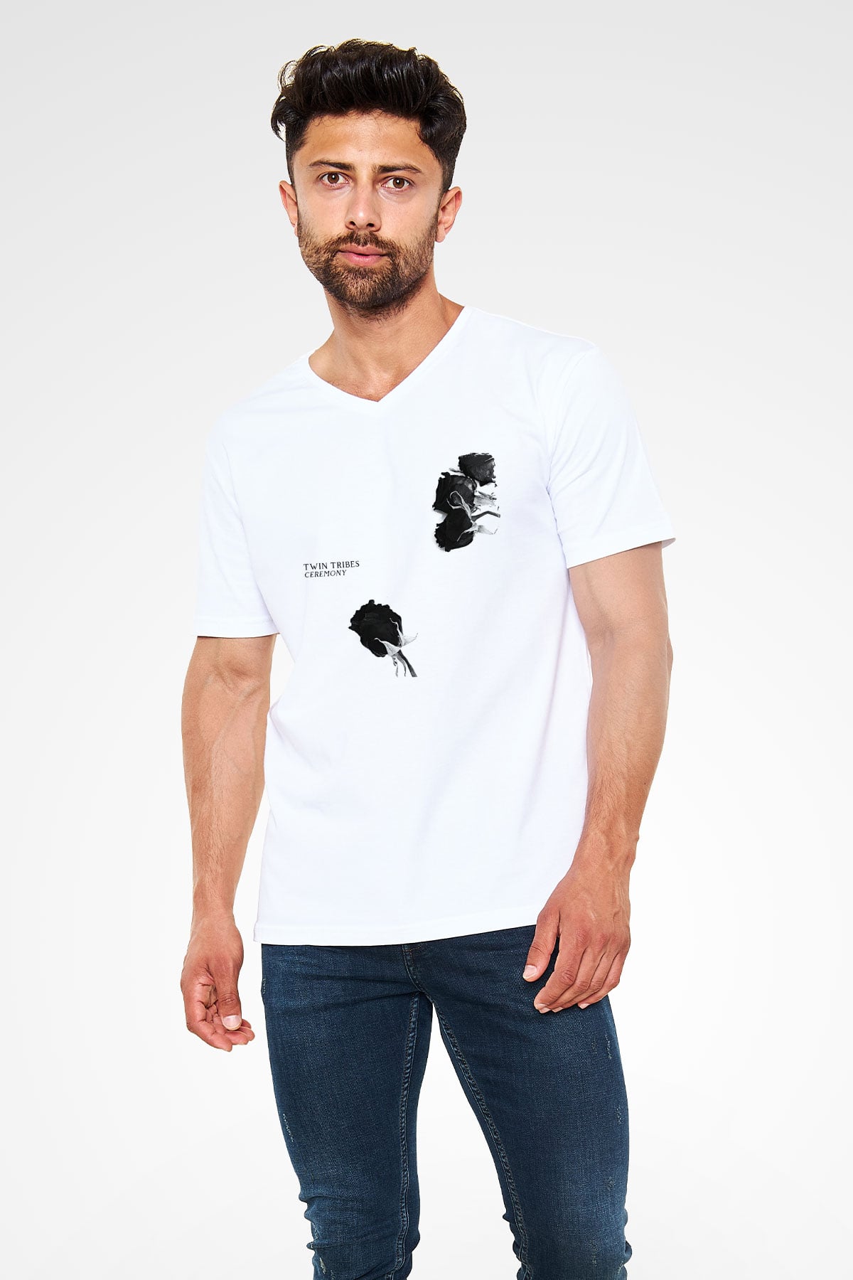 Twin Tribes Baskılı Beyaz Unisex V Yaka Tişört - Tshirt