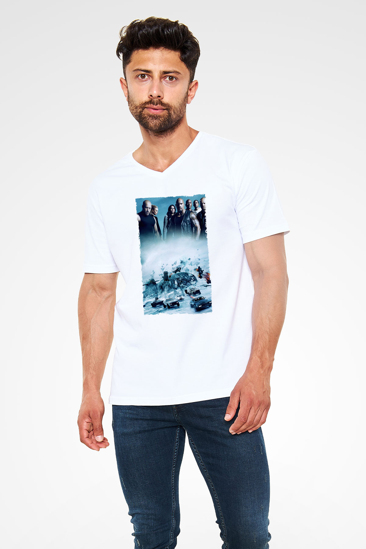 Unisex Hızlı ve Öfkeli 8 (The Fate of the Furious) Baskılı Beyaz V Yaka Tshirt