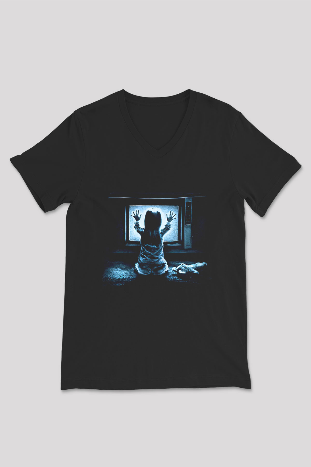 Unisex Kötü Ruh (Poltergeist) Baskılı Siyah V Yaka T-shirt