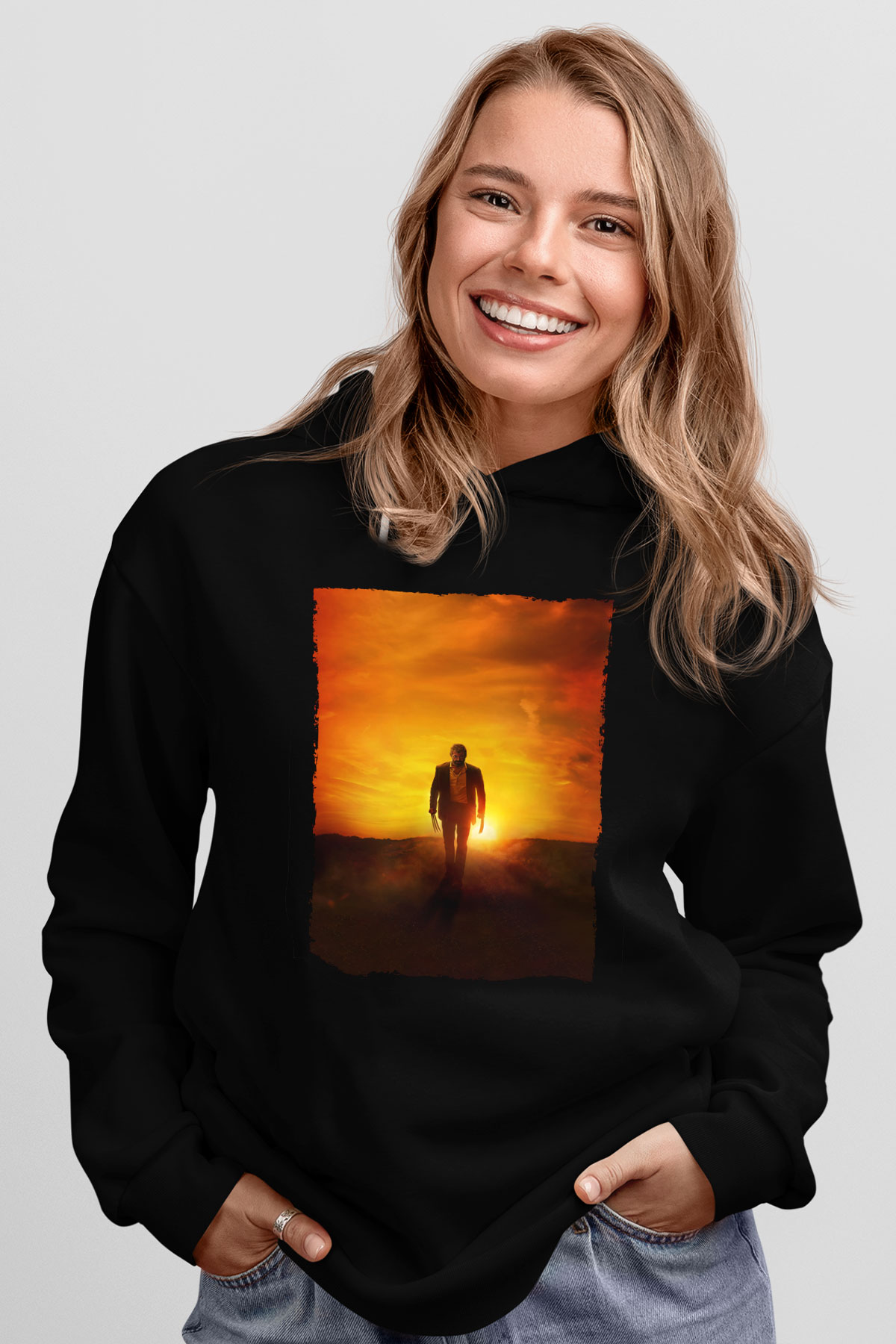 Unisex Logan Baskılı Siyah Kapüşonlu Sweatshirt