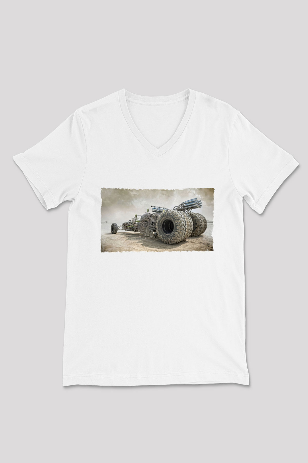 Unisex Mad Max Fury Road Baskılı Beyaz V Yaka T-shirt