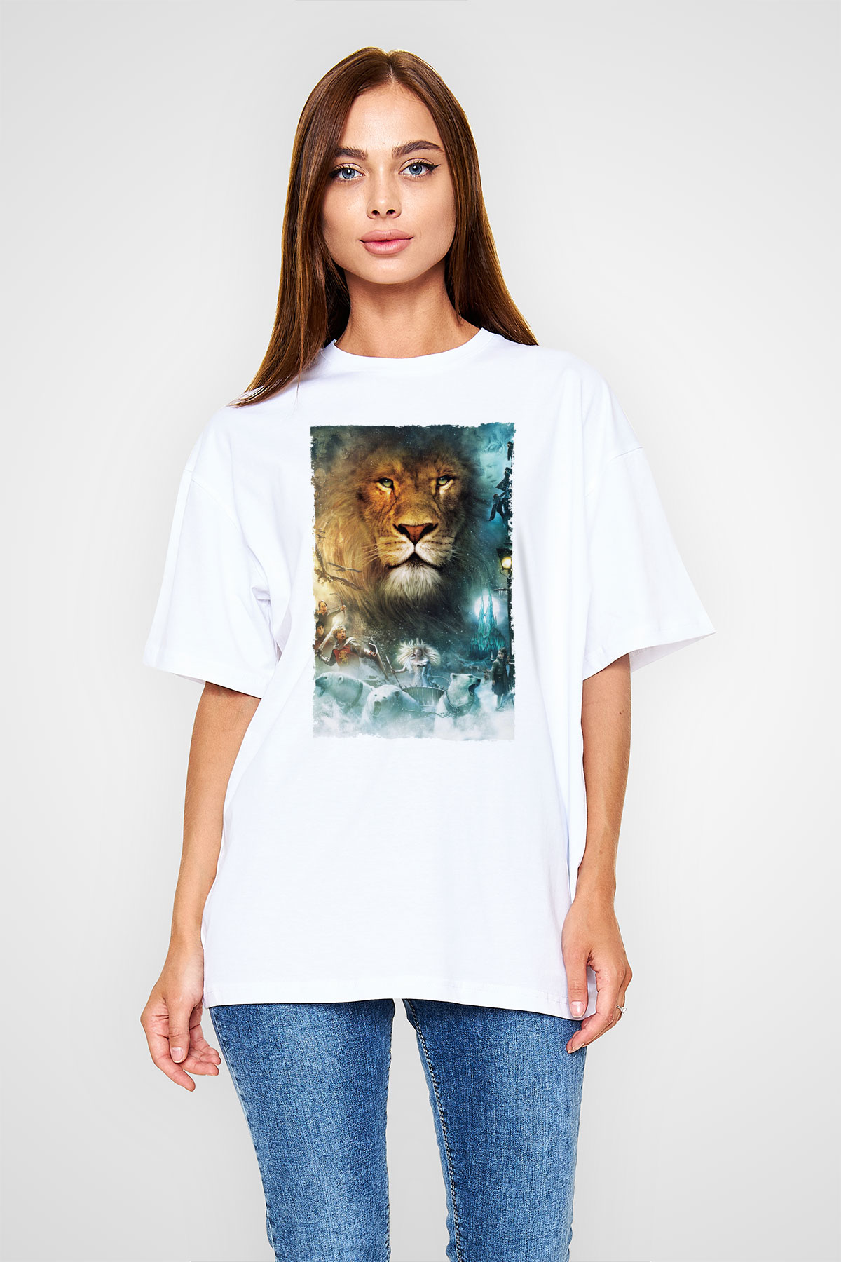Unisex Narnia Günlükleri Aslan, Cadı ve Dolap Baskılı Beyaz Oversize Tişört
