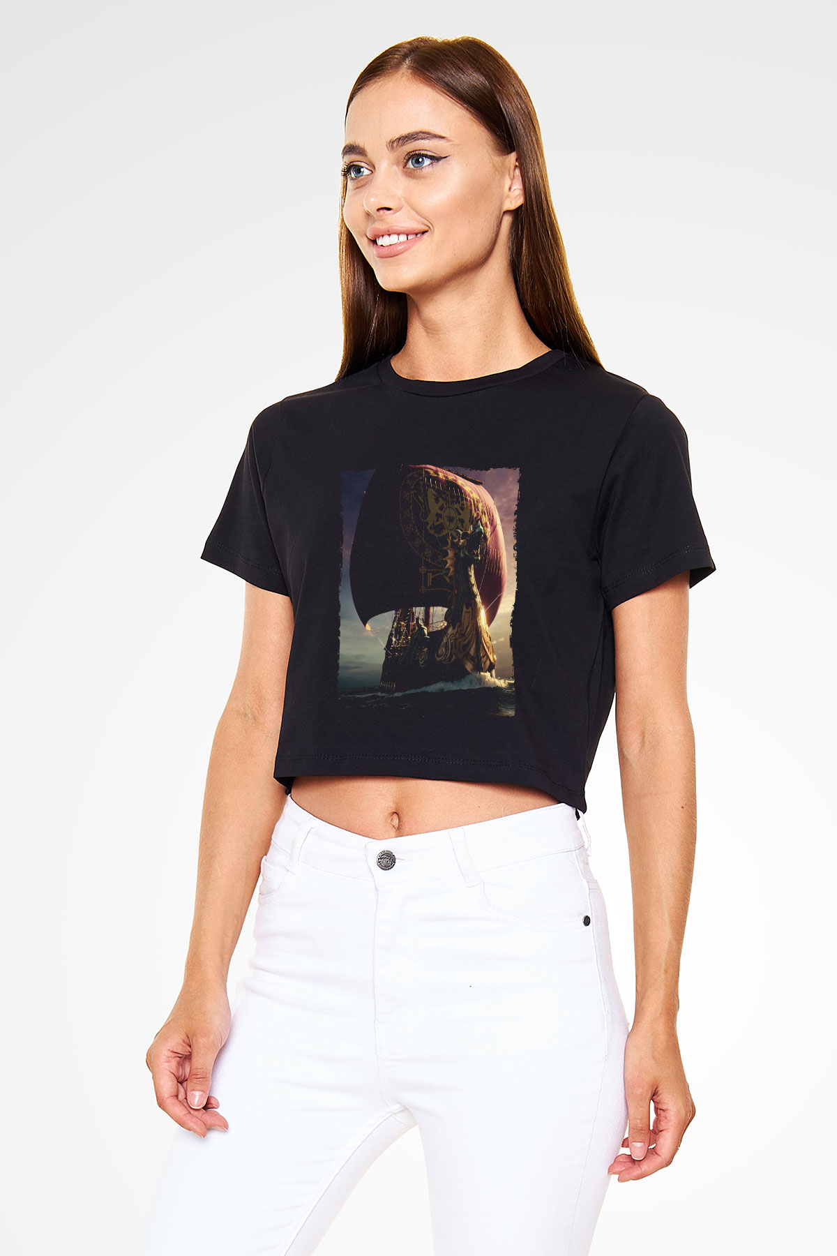 Unisex Narnia Günlükleri Şafak Yıldızının Yolculuğu (The Chronicles of Narnia The Voyage of the Dawn Treader) Baskılı Siyah Crop Top Tshirt