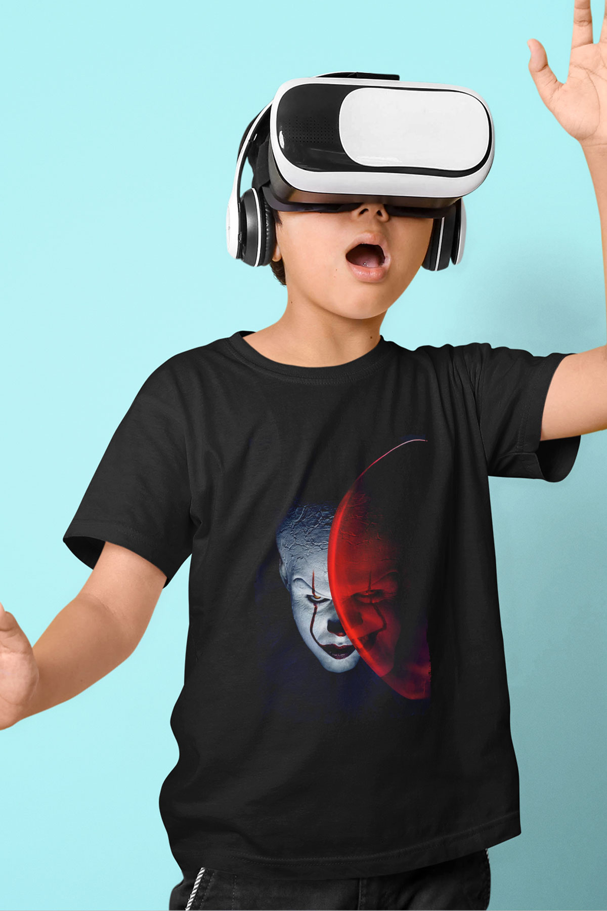 Unisex O (IT) Baskılı Siyah Çocuk Tişört
