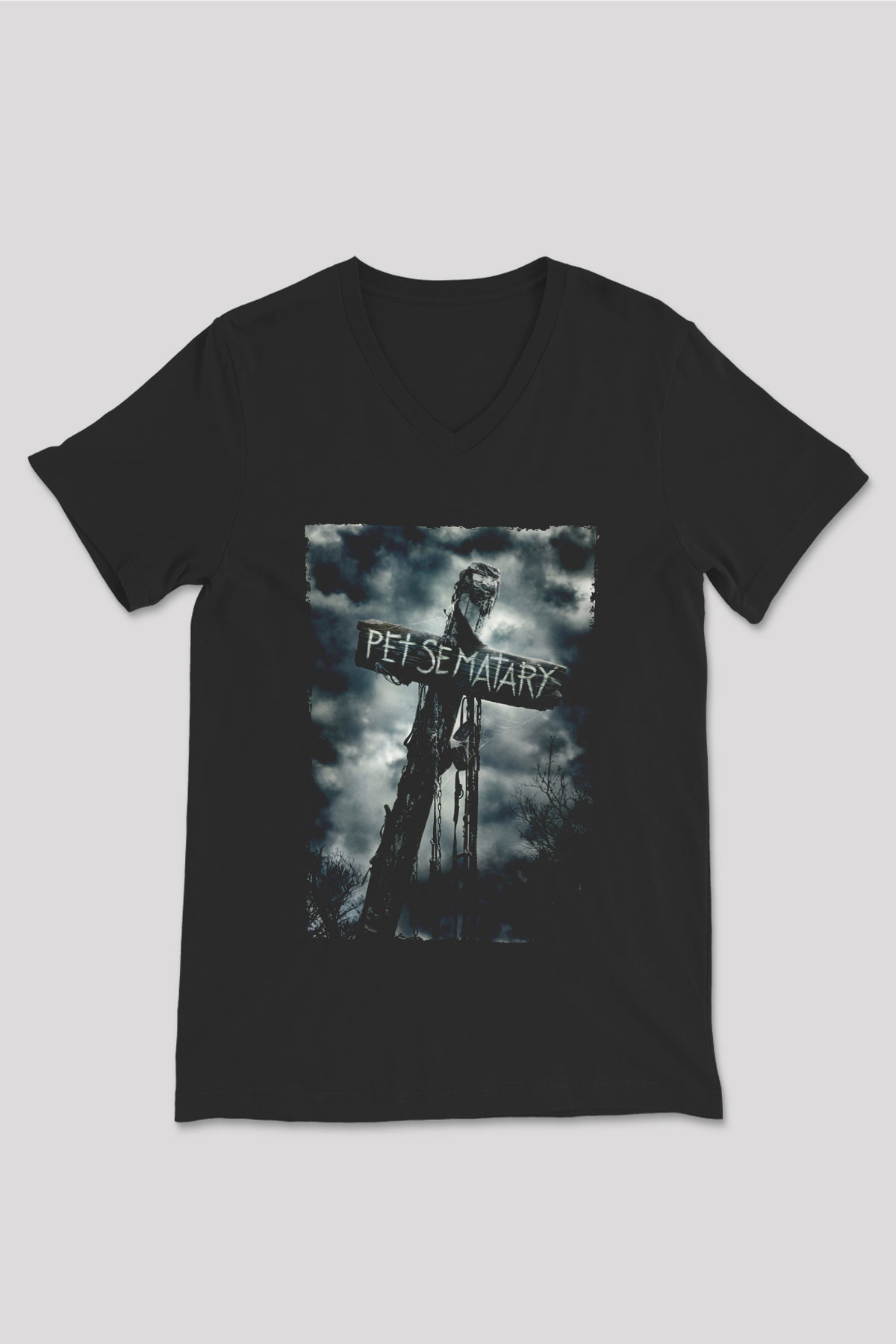 Unisex Pet Sematary Baskılı Siyah V Yaka Tişört