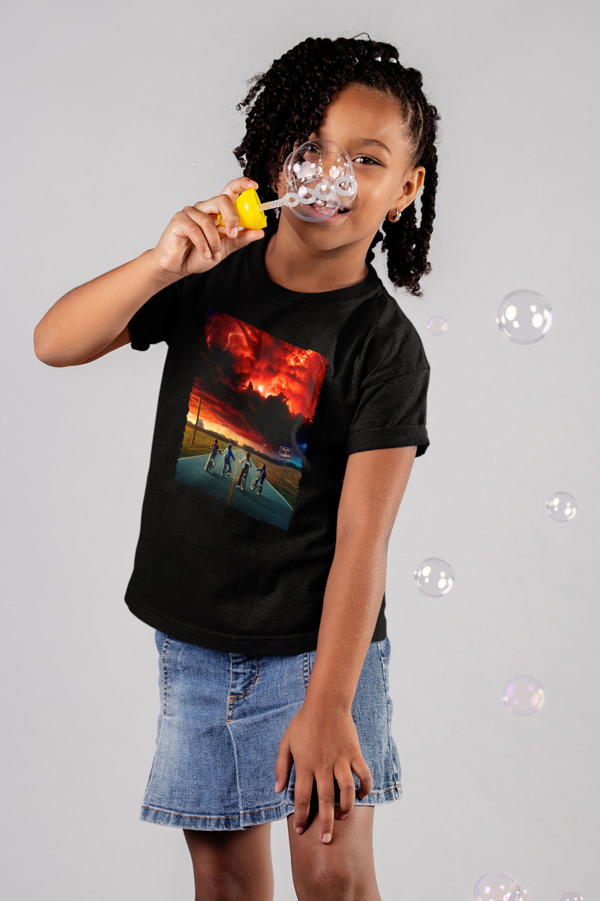 Unisex Stranger Things Baskılı Siyah Çocuk T-Shirt