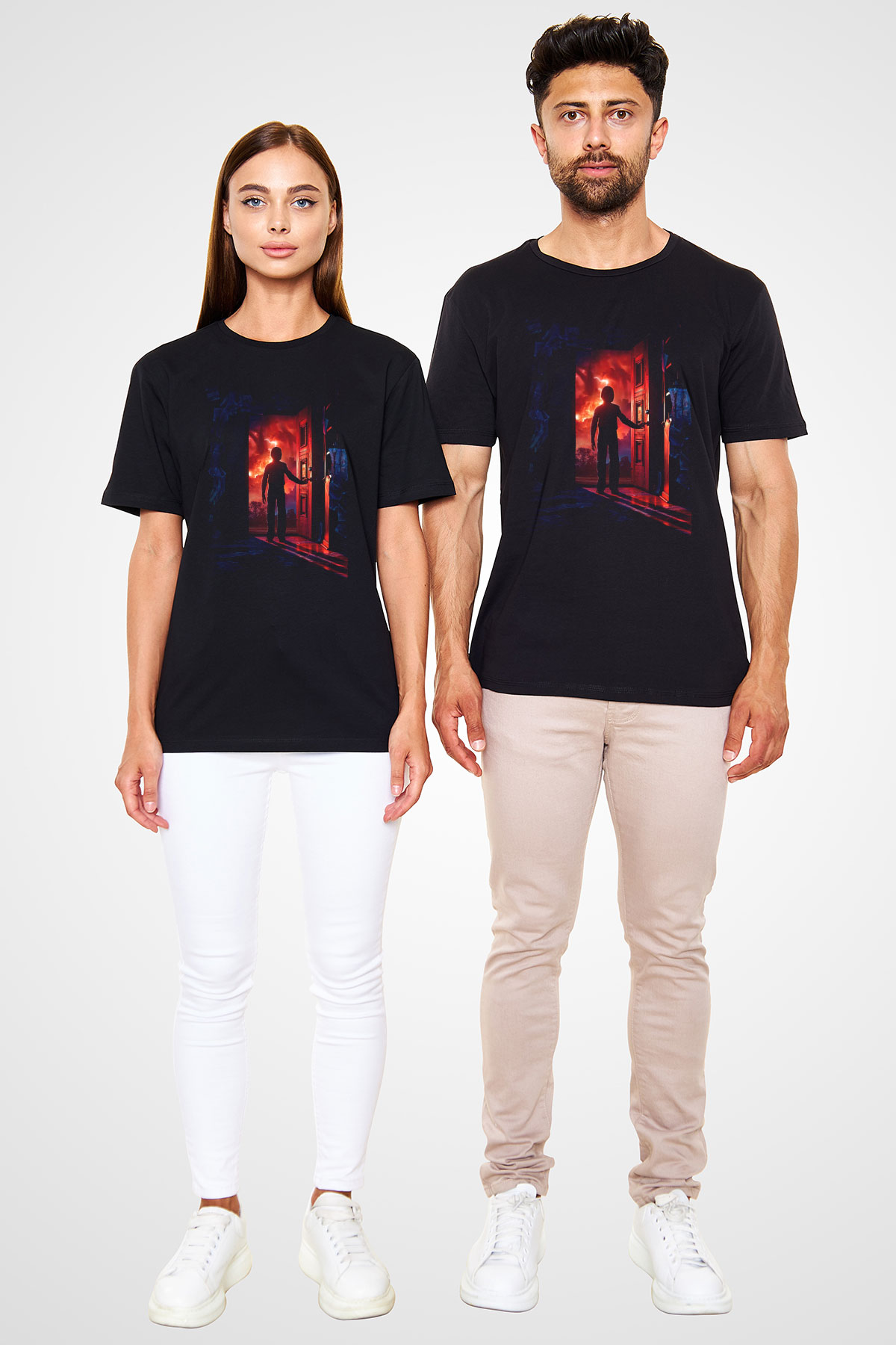 Stranger Things Baskılı Siyah Tshirt