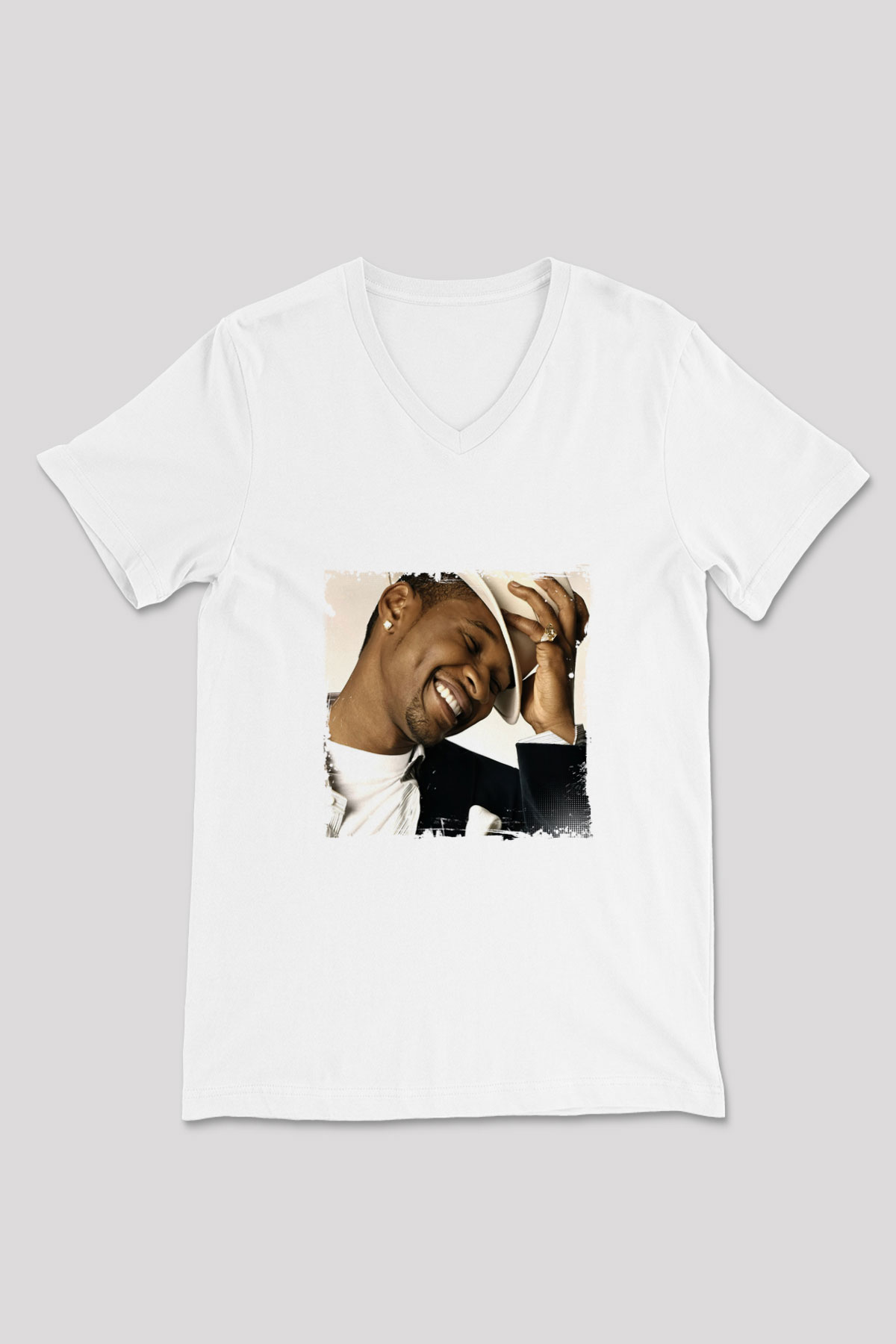 Usher  Baskılı Beyaz V Yaka Unisex Tişört