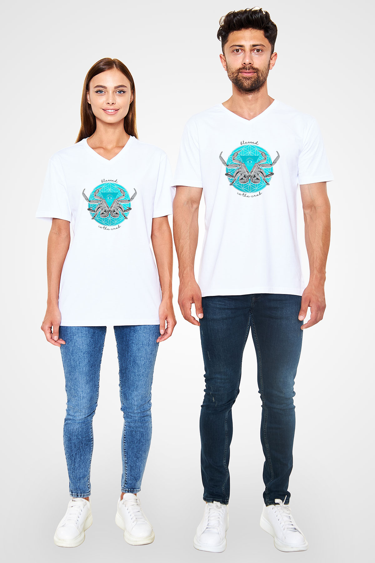 Yengeç Burcu Baskılı Beyaz Unisex V Yaka Tişört - Tshirt