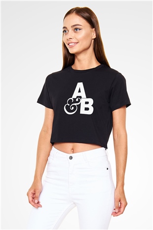 Above and Beyond Siyah  Crop Top Tişört