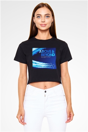 Above and Beyond Siyah Crop Top Tişört