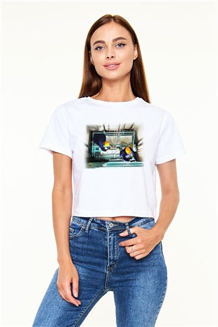 Asansörcü Beyaz Croptop Tişört