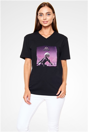 Asia Baskılı Unisex Siyah V Yaka Tişört