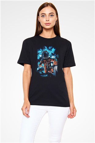 Astronot Siyah Unisex Tişört T-Shirt - TişörtFabrikası