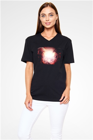 Attack On Titan Baskılı Unisex Siyah V Yaka Tişört - Tshirt