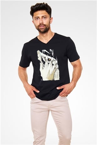 Attack On Titan Baskılı Unisex Siyah V Yaka Tişört - Tshirt