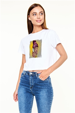August Alsina Baskılı Beyaz Kadın Crop Top Tişört