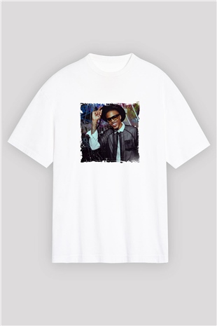 August Alsina Baskılı Oversize Beyaz Tişört