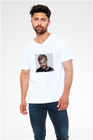 Avicii Baskılı Beyaz V Yaka Unisex Tişört
