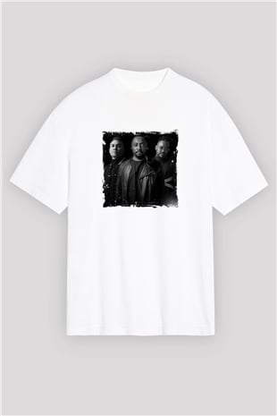 Black Eyed Peas Baskılı Oversize Beyaz Tişört