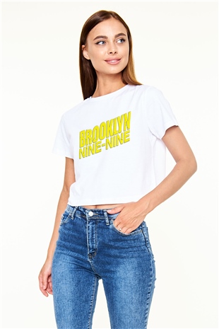 Brooklyn Nine-Nine Beyaz Croptop Tişört