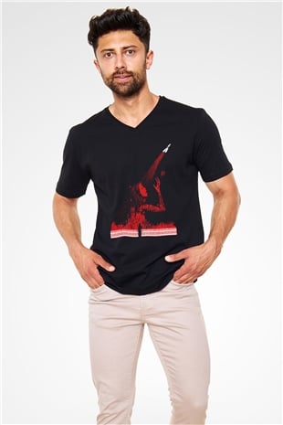 Carrie Siyah Unisex V Yaka Tişört