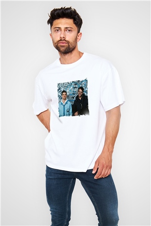 ChainsmokersBaskılı Beyaz Oversize Tişört