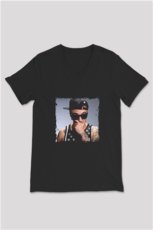 Chris Webby Baskılı Unisex Siyah V Yaka Tişört