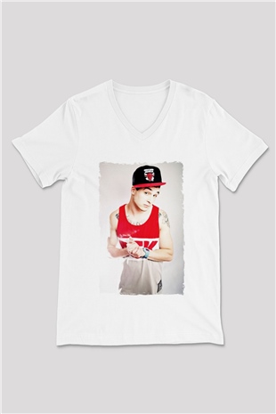 Chris Webby Beyaz Unisex V Yaka Tişört