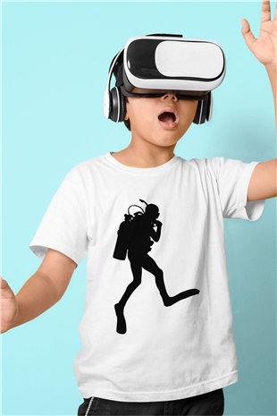 Dalgıç Baskılı Beyaz Unisex Çocuk Tişört